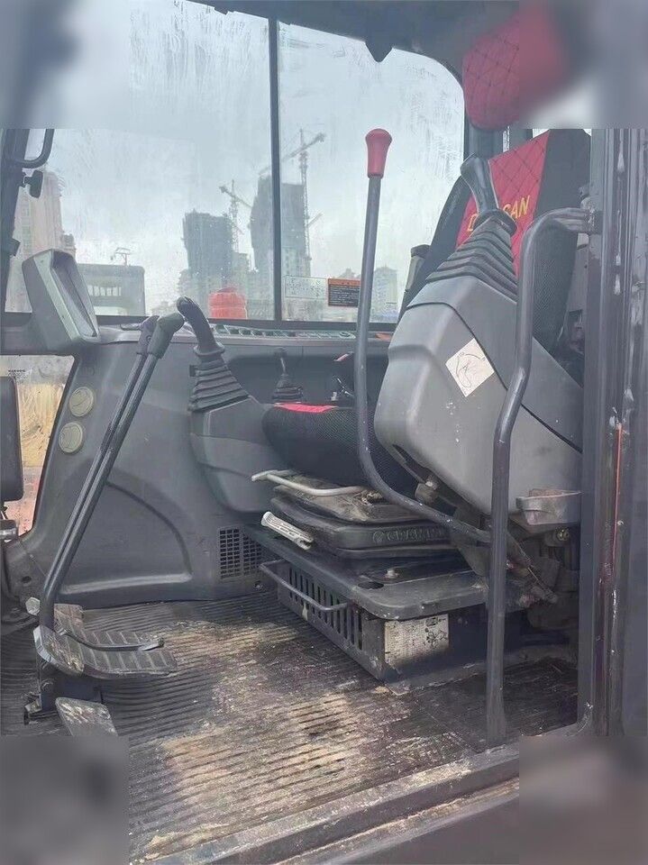 DOOSAN DX60 - Гусеничный экскаватор: фото 3 DOOSAN DX60 - Гусеничный экскаватор: фото 3
