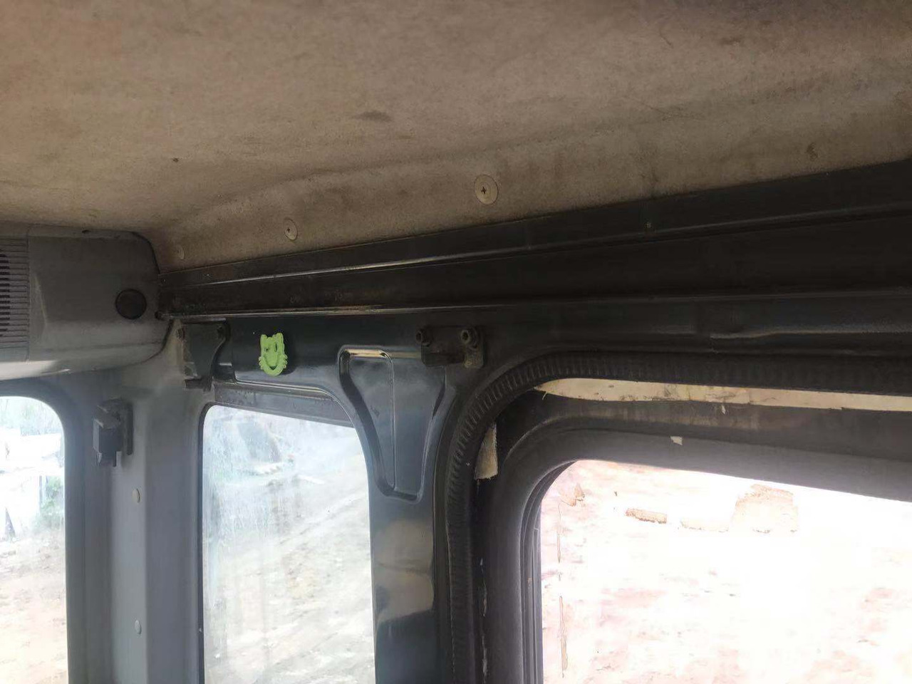 KOMATSU PC350-7 - Гусеничный экскаватор: фото 3 KOMATSU PC350-7 - Гусеничный экскаватор: фото 3