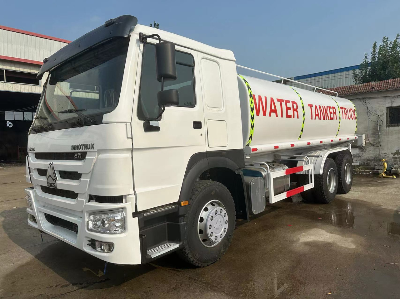 Howo 371 - Грузовик-цистерна: фото 3 Howo 371 - Грузовик-цистерна: фото 3