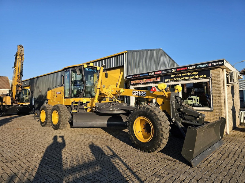 Новый Грейдер XCMG GR165: фото 7 Новый Грейдер XCMG GR165: фото 7