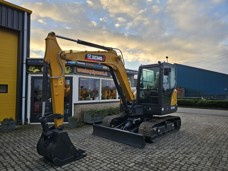XCMG XE60GA - Мини-экскаватор: фото 2 XCMG XE60GA - Мини-экскаватор: фото 2