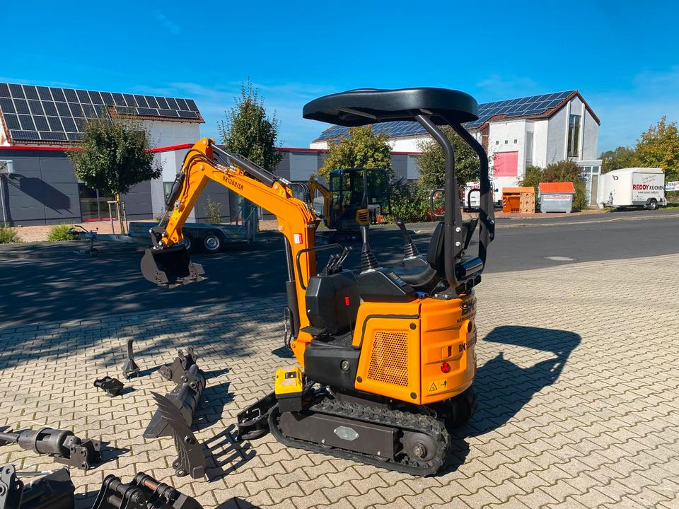 Minibagger BK1300JSR + Zubehör *INKL.19% MWST*BERGER KRAUS*KUBOTA*JOYSTICK*SCHENKWARM*SOFORT!* - Мини-экскаватор: фото 4 Minibagger BK1300JSR + Zubehör *INKL.19% MWST*BERGER KRAUS*KUBOTA*JOYSTICK*SCHENKWARM*SOFORT!* - Мини-экскаватор: фото 4