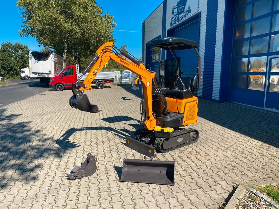 Мини-экскаватор Minibagger BK1300JSR inkl. 3 Schaufeln *12.000 € NETTO*BERGER KRAUS*KUBOTA D902 11,8KW*JOYSTICK*SCHENKWARM*SOFORT!*: фото 1