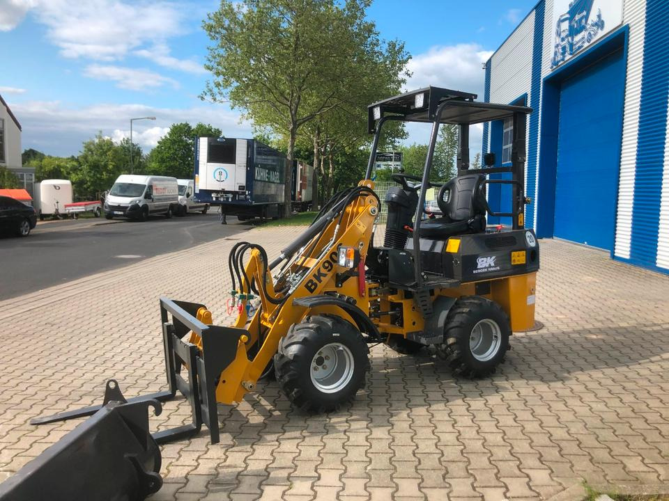 Radlader / Hoflader BK906 *INKL.19% MWST*PERKINS*BERGER KRAUS*GABELPAKET*CE*EURO - Компактный фронтальный погрузчик: фото 3 Radlader / Hoflader BK906 *INKL.19% MWST*PERKINS*BERGER KRAUS*GABELPAKET*CE*EURO - Компактный фронтальный погрузчик: фото 3
