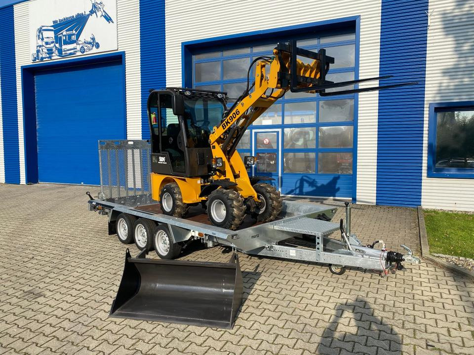 Radlader/Hoflader BK906 Kabine inkl. Tieflader und Gabel/Schaufelpaket *INKL.19% MWST*BERGER KRAUS*PERKINS*SOFORT!* - Компактный фронтальный погрузчик, Прицеп: фото 3 Radlader/Hoflader BK906 Kabine inkl. Tieflader und Gabel/Schaufelpaket *INKL.19% MWST*BERGER KRAUS*PERKINS*SOFORT!* - Компактный фронтальный погрузчик, Прицеп: фото 3