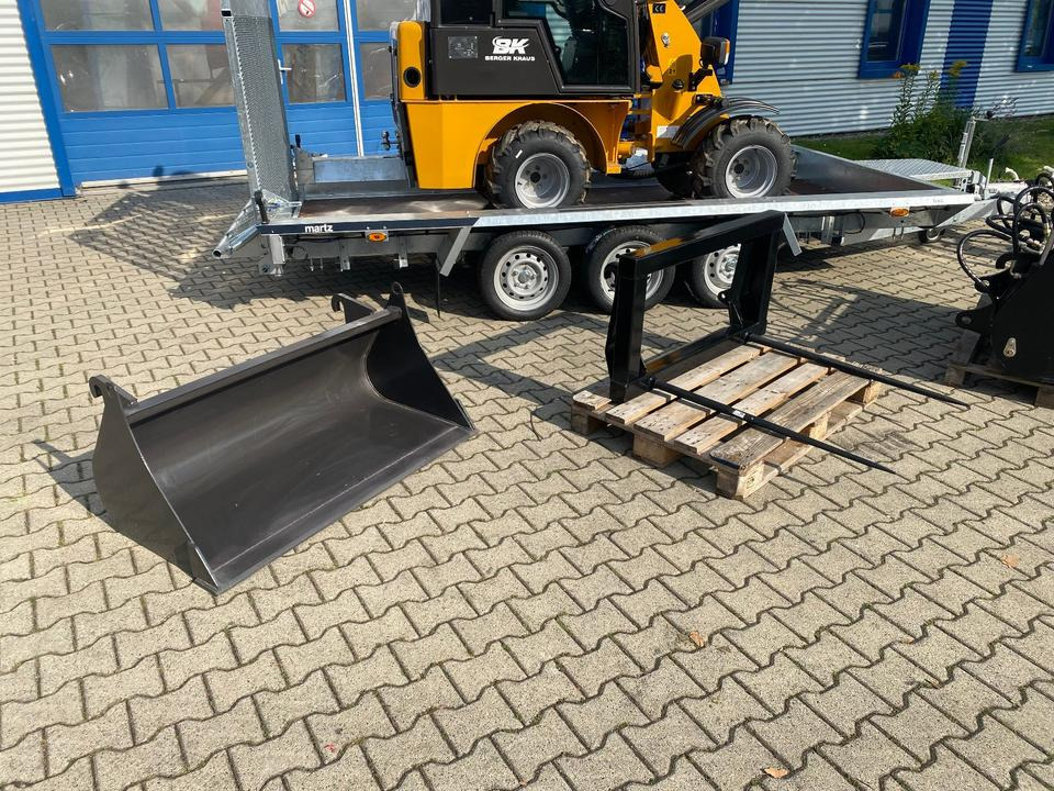Radlader/Hoflader BK906 Kabine inkl. Tieflader und großem Zubehörpaket *INKL.19% MWST*BERGER KRAUS*PERKINS*CE*SOFORT!* - Компактный фронтальный погрузчик, Прицеп: фото 4 Radlader/Hoflader BK906 Kabine inkl. Tieflader und großem Zubehörpaket *INKL.19% MWST*BERGER KRAUS*PERKINS*CE*SOFORT!* - Компактный фронтальный погрузчик, Прицеп: фото 4