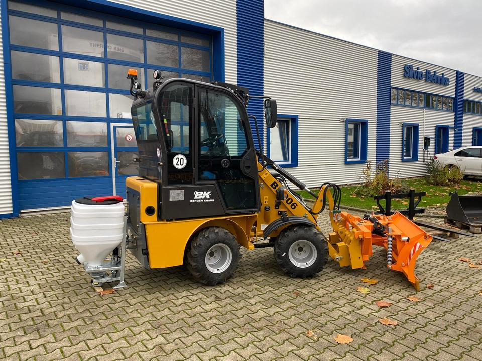 Radlader/Hoflader BK906 mit Kabine inkl. Winter-Komplettpaket *INKL.19% MWST.*BERGER KRAUS*PERKINS*EURO*SOFORT!* - Компактный фронтальный погрузчик: фото 5 Radlader/Hoflader BK906 mit Kabine inkl. Winter-Komplettpaket *INKL.19% MWST.*BERGER KRAUS*PERKINS*EURO*SOFORT!* - Компактный фронтальный погрузчик: фото 5