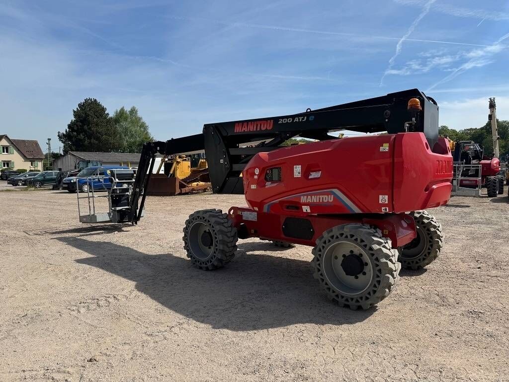 Manitou 200 ATJ e 4WS Manitou 200 ATJ e 4WS - Коленчатый подъемник: фото 2 Manitou 200 ATJ e 4WS Manitou 200 ATJ e 4WS - Коленчатый подъемник: фото 2