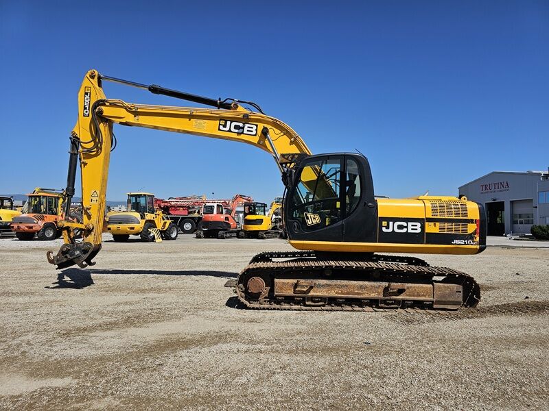 JCB JS210 LC - Гусеничный экскаватор: фото 2 JCB JS210 LC - Гусеничный экскаватор: фото 2