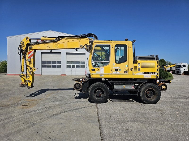 LIEBHERR A900C ZW - Колёсный экскаватор: фото 1 LIEBHERR A900C ZW - Колёсный экскаватор: фото 1