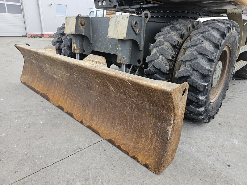 Колёсный экскаватор LIEBHERR A916: фото 20