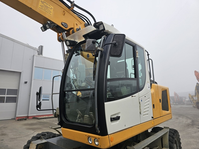 Колёсный экскаватор LIEBHERR A916: фото 8