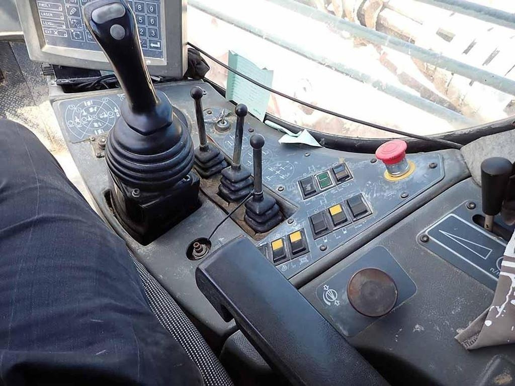 Буровая машина Sandvik DP1100: фото 20 Буровая машина Sandvik DP1100: фото 20