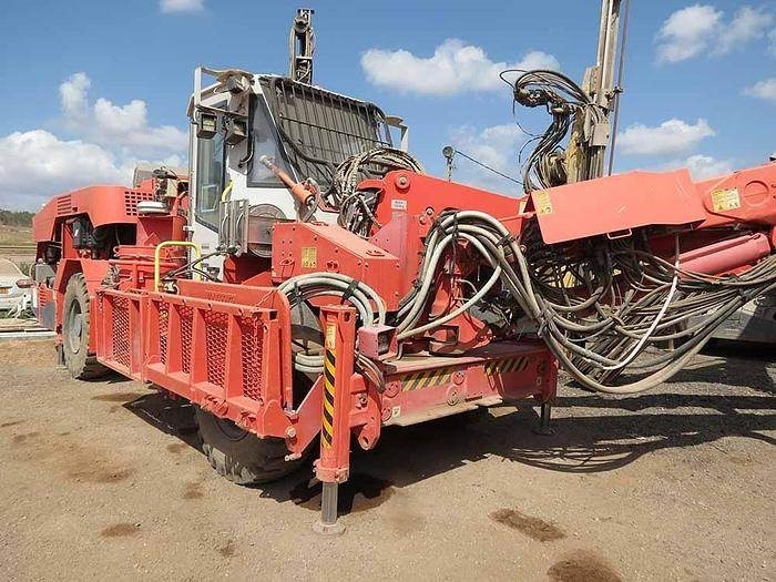 Sandvik DS511-C - Буровая машина: фото 1 Sandvik DS511-C - Буровая машина: фото 1