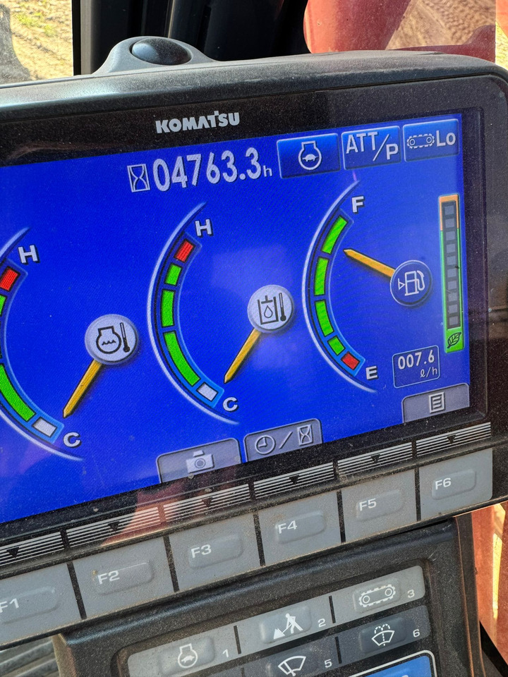 KOMATSU PC 228 USCL-10 - Гусеничный экскаватор: фото 2 KOMATSU PC 228 USCL-10 - Гусеничный экскаватор: фото 2