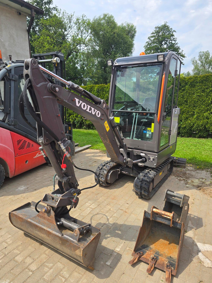 VOLVO EC 18 E - Мини-экскаватор: фото 1 VOLVO EC 18 E - Мини-экскаватор: фото 1