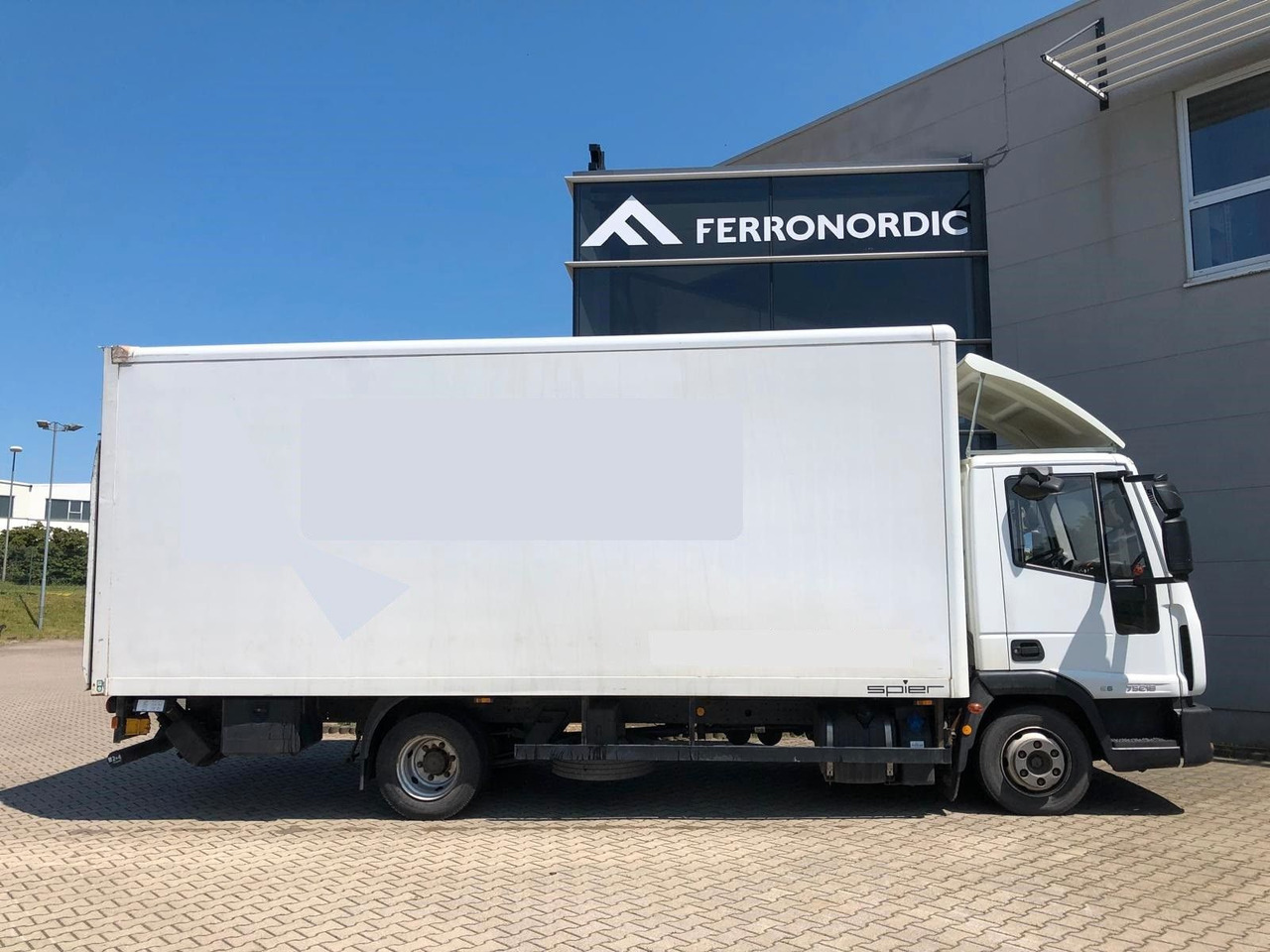 Iveco 75 E 190 Koffer*LBW*Schalter*Blatt/Luft*Klima - Малотоннажный фургон: фото 2 Iveco 75 E 190 Koffer*LBW*Schalter*Blatt/Luft*Klima - Малотоннажный фургон: фото 2