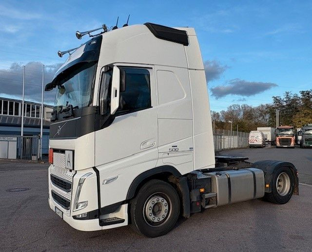 Volvo FH500 4x2T Schubbodenhydraulik - Тягач: фото 1 Volvo FH500 4x2T Schubbodenhydraulik - Тягач: фото 1