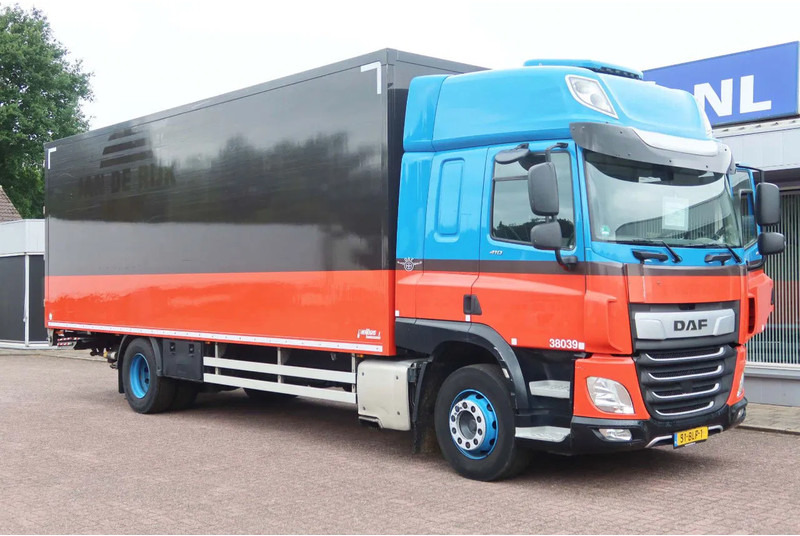 DAF CF 410 Bakwagen + Onderschuif klep - Грузовик с закрытым кузовом: фото 2 DAF CF 410 Bakwagen + Onderschuif klep - Грузовик с закрытым кузовом: фото 2