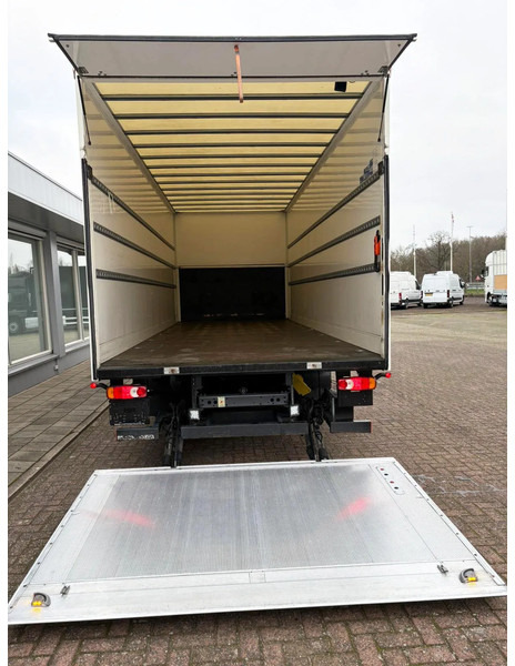 DAF LF 230 Bakwagen + Klep Dhollandia 1.000 kg - Грузовик с закрытым кузовом: фото 4 DAF LF 230 Bakwagen + Klep Dhollandia 1.000 kg - Грузовик с закрытым кузовом: фото 4