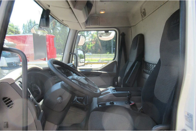 DAF LF 250 250 bak + klep + schuifzeil E6 - Тентованный грузовик: фото 4 DAF LF 250 250 bak + klep + schuifzeil E6 - Тентованный грузовик: фото 4
