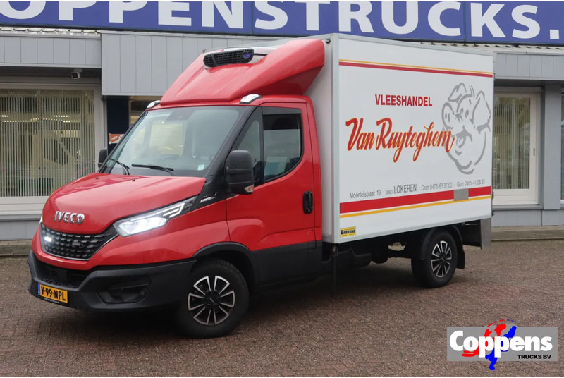 Iveco 35S 180 35 S 180 Hi-Matic - Малотоннажный рефрижератор: фото 1 Iveco 35S 180 35 S 180 Hi-Matic - Малотоннажный рефрижератор: фото 1