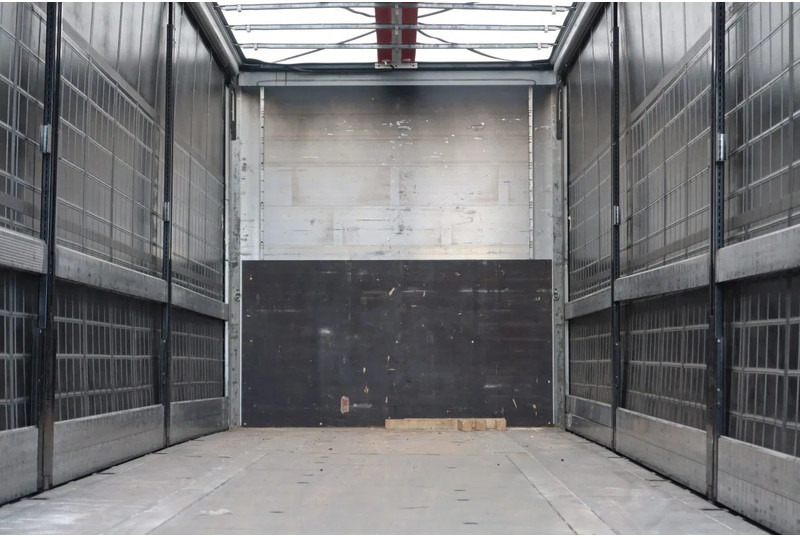 Kögel SN 24 Schuifzeil, Schuifdak, lift as, stuur-as, Rongen gaten + ice killer. - Тентованный полуприцеп: фото 4 Kögel SN 24 Schuifzeil, Schuifdak, lift as, stuur-as, Rongen gaten + ice killer. - Тентованный полуприцеп: фото 4