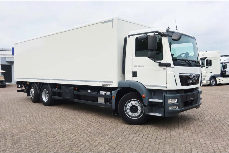 MAN 26.320 TGM Bak+Klep stuur lift as Bar klep 2.000 kg - Грузовик с закрытым кузовом: фото 2 MAN 26.320 TGM Bak+Klep stuur lift as Bar klep 2.000 kg - Грузовик с закрытым кузовом: фото 2
