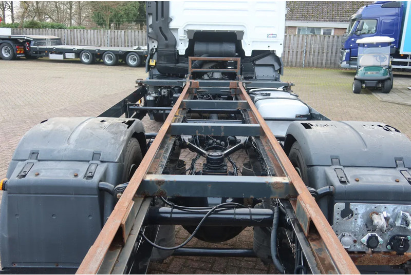 MAN TGX 18 .340 4x2 Full air Chassis, twist locks - Грузовик-шасси: фото 4 MAN TGX 18 .340 4x2 Full air Chassis, twist locks - Грузовик-шасси: фото 4