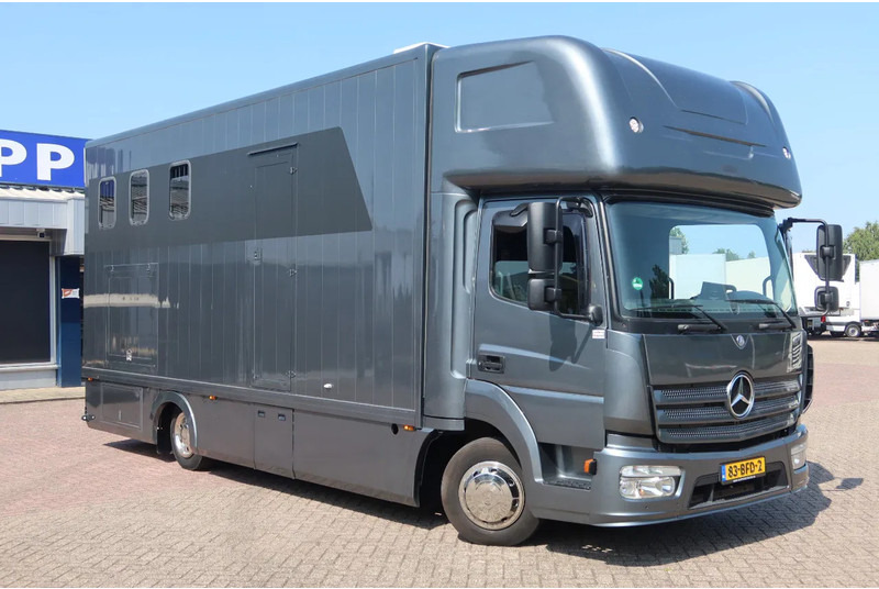 Mercedes-Benz Atego 816 L 3 Paarden/4 Ponies - Коневоз: фото 2 Mercedes-Benz Atego 816 L 3 Paarden/4 Ponies - Коневоз: фото 2
