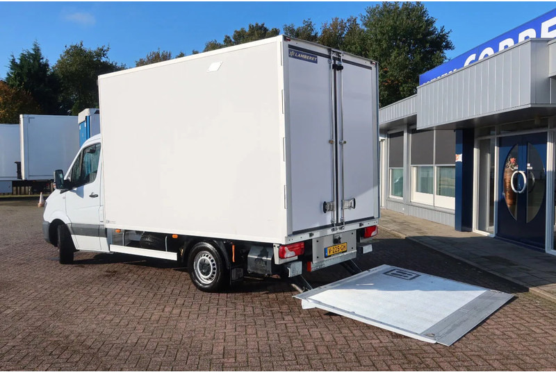Mercedes-Benz Sprinter 316 CDI Carrier Koel/Vries Bak+Klep. Dag en nacht aansluiting - Малотоннажный рефрижератор: фото 3 Mercedes-Benz Sprinter 316 CDI Carrier Koel/Vries Bak+Klep. Dag en nacht aansluiting - Малотоннажный рефрижератор: фото 3