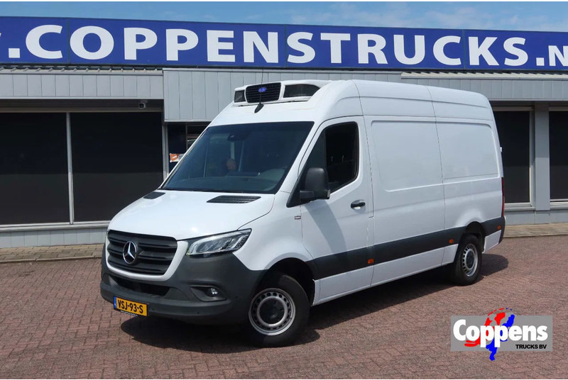 Mercedes-Benz Sprinter 317 Koel/Vries L2/H2 220 Volt stekker - Малотоннажный рефрижератор: фото 1 Mercedes-Benz Sprinter 317 Koel/Vries L2/H2 220 Volt stekker - Малотоннажный рефрижератор: фото 1