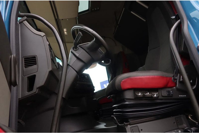 Volvo FH 460 Hooklift 8x2 Haakarm. 3x Steering axle - Тросовый мультилифт: фото 5 Volvo FH 460 Hooklift 8x2 Haakarm. 3x Steering axle - Тросовый мультилифт: фото 5