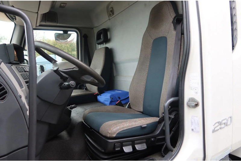 Volvo FL 250 Bak + Klep E6 - Грузовик с закрытым кузовом: фото 5 Volvo FL 250 Bak + Klep E6 - Грузовик с закрытым кузовом: фото 5