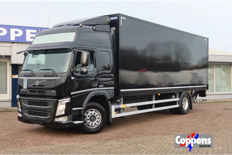 Volvo FM 330 Bakwagen + Laadklep DHollandia 2000 kg - Грузовик с закрытым кузовом: фото 1 Volvo FM 330 Bakwagen + Laadklep DHollandia 2000 kg - Грузовик с закрытым кузовом: фото 1