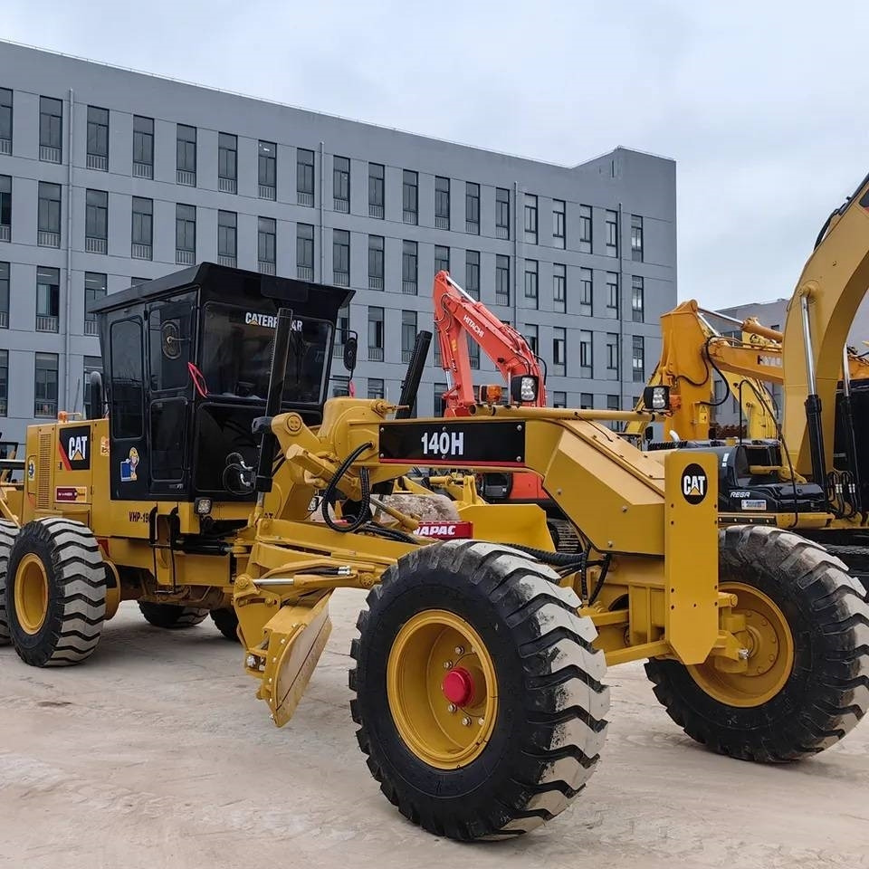 CAT 140H - Грейдер: фото 4 CAT 140H - Грейдер: фото 4