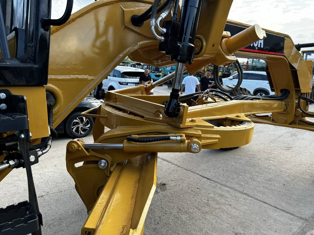 CAT 140H - Грейдер: фото 4 CAT 140H - Грейдер: фото 4