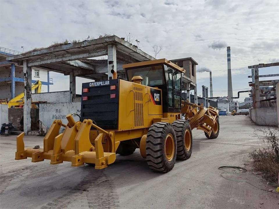 CAT 140H - Грейдер: фото 3 CAT 140H - Грейдер: фото 3