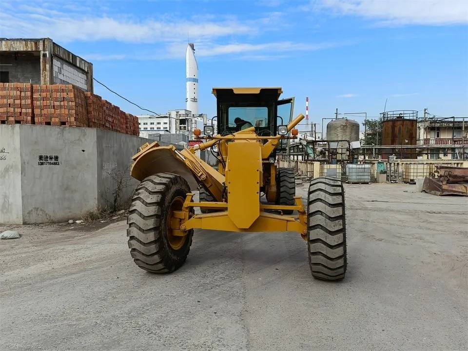 CAT 140H - Грейдер: фото 4 CAT 140H - Грейдер: фото 4