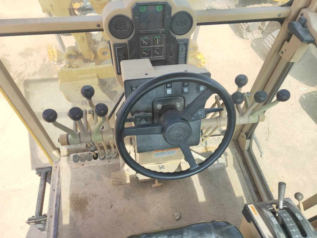 CAT 140K - Грейдер: фото 4 CAT 140K - Грейдер: фото 4