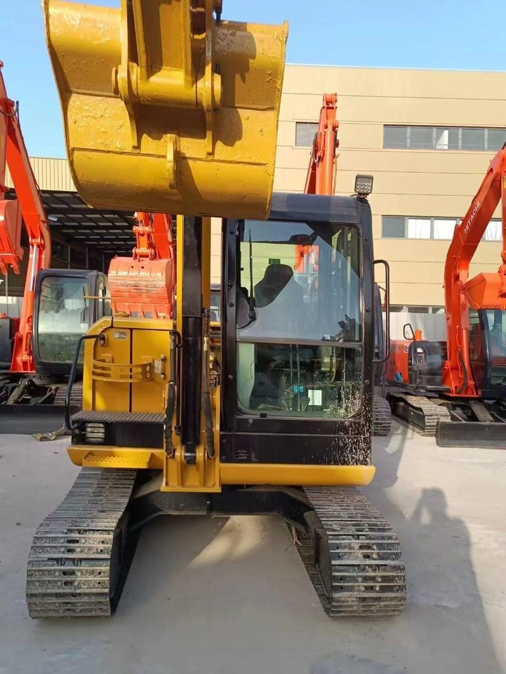 CAT 305.5E2 - Мини-экскаватор: фото 2 CAT 305.5E2 - Мини-экскаватор: фото 2