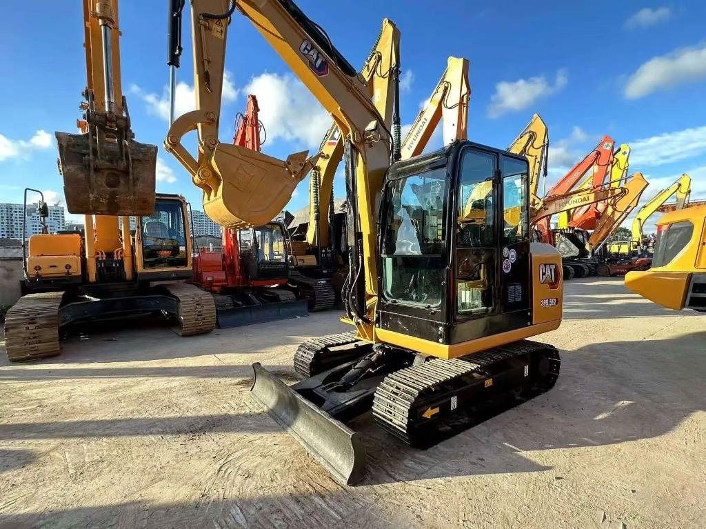 CAT 305.5E2 - Мини-экскаватор: фото 3 CAT 305.5E2 - Мини-экскаватор: фото 3