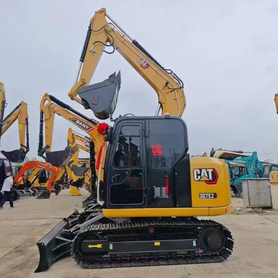 CAT 307E2 - Мини-экскаватор: фото 1 CAT 307E2 - Мини-экскаватор: фото 1