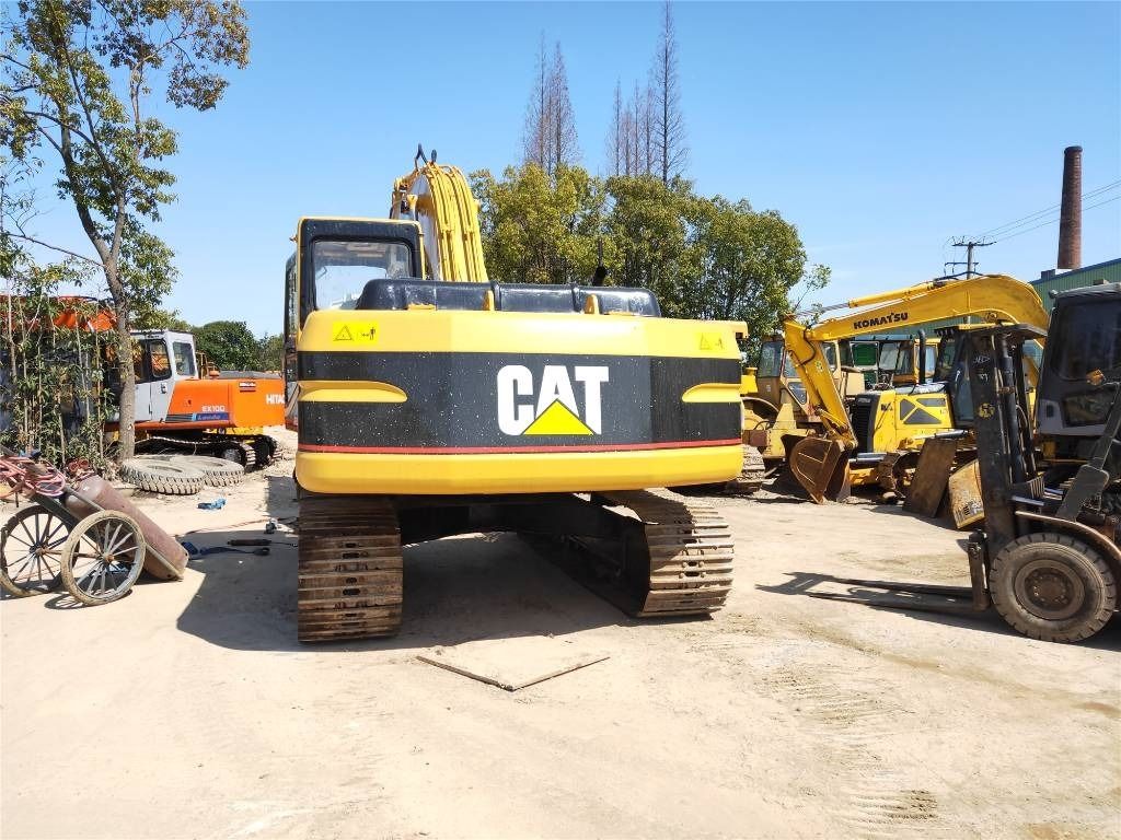 CAT 320B - Гусеничный экскаватор: фото 3 CAT 320B - Гусеничный экскаватор: фото 3