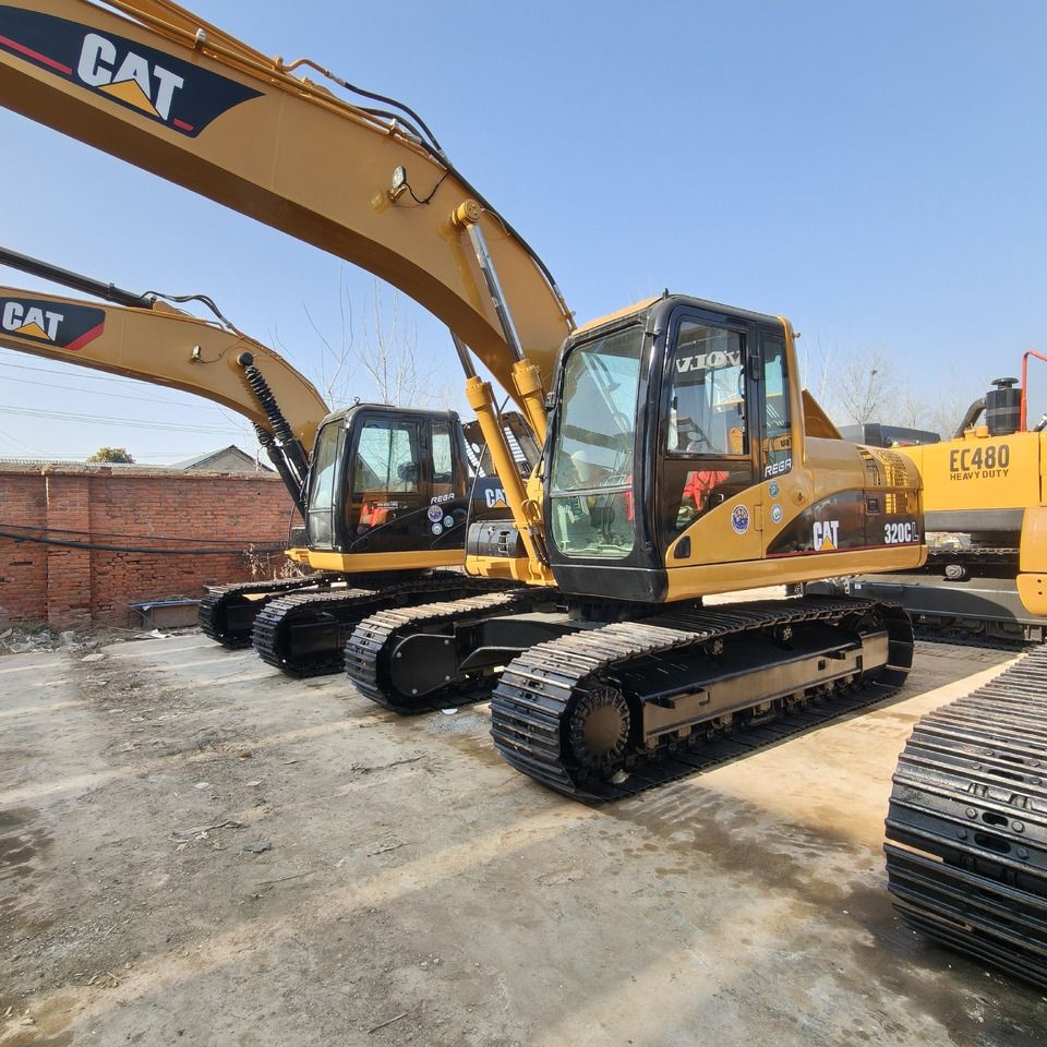 CAT 320C - Гусеничный экскаватор: фото 3 CAT 320C - Гусеничный экскаватор: фото 3