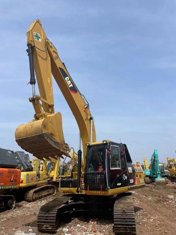 CAT 320D - Гусеничный экскаватор: фото 1 CAT 320D - Гусеничный экскаватор: фото 1