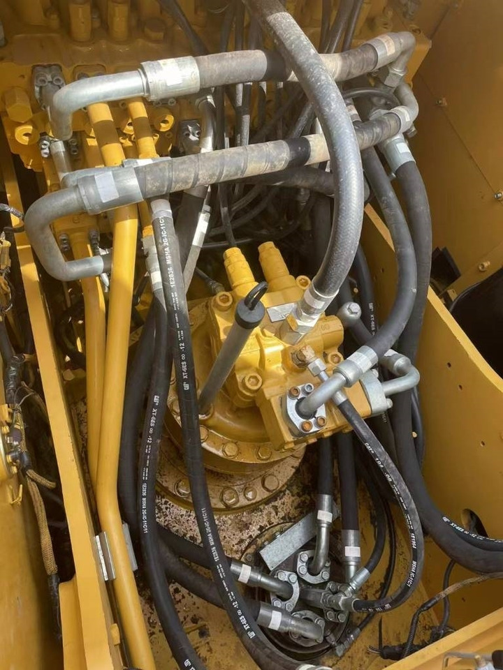 Гусеничный экскаватор CAT 320D: фото 7