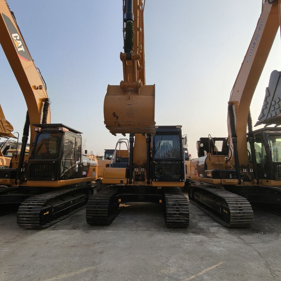 CAT 320GC - Гусеничный экскаватор: фото 2 CAT 320GC - Гусеничный экскаватор: фото 2