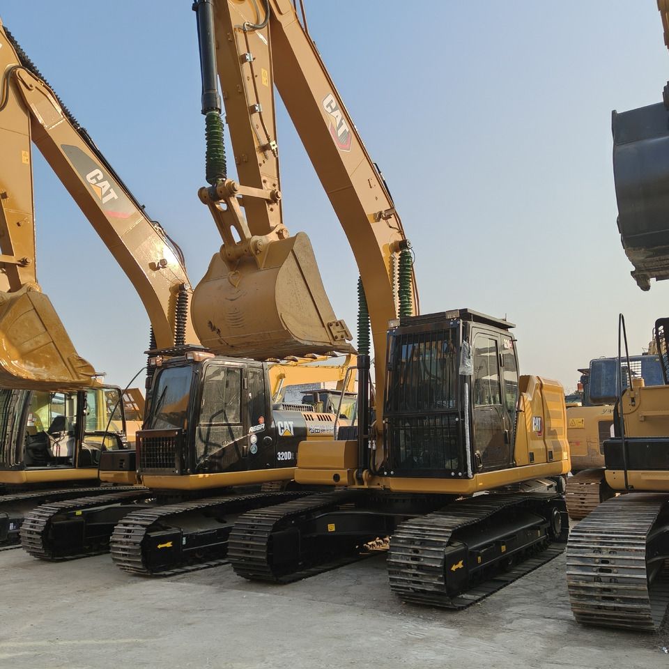 CAT 320GC - Гусеничный экскаватор: фото 1 CAT 320GC - Гусеничный экскаватор: фото 1