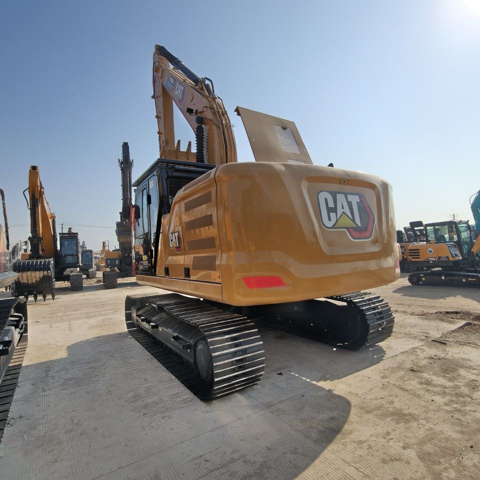 CAT 323GC - Гусеничный экскаватор: фото 3 CAT 323GC - Гусеничный экскаватор: фото 3